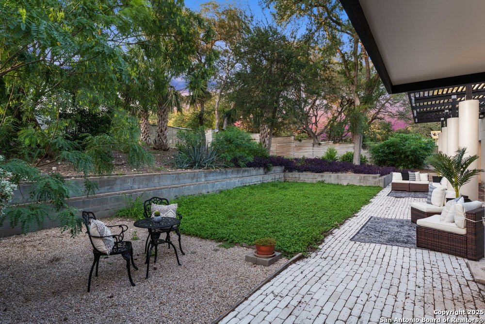 2703 MARLBOROUGH DR
