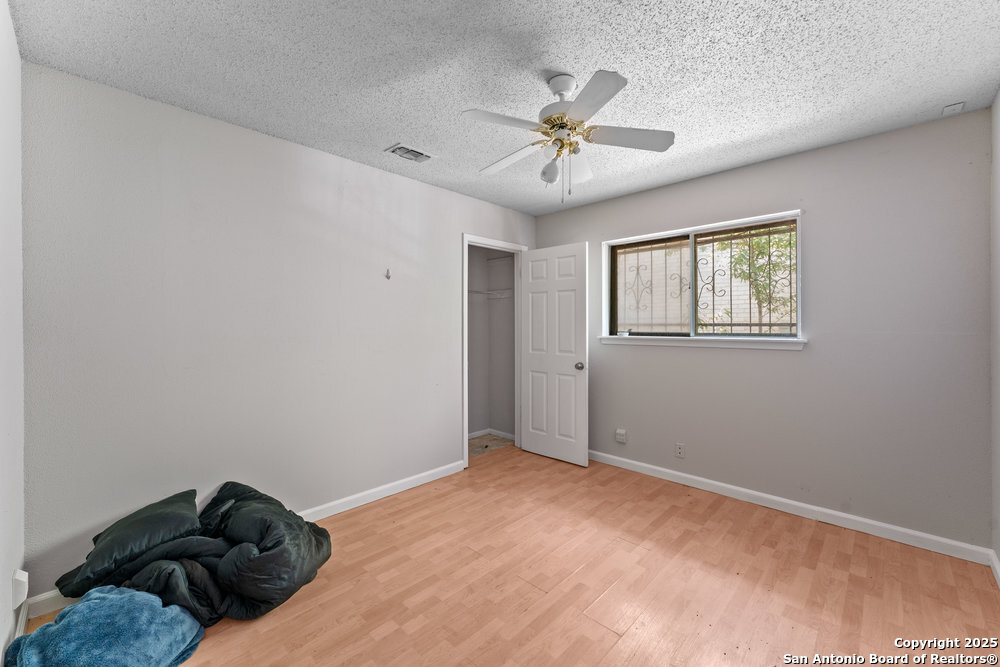 6006 Forest Ledge