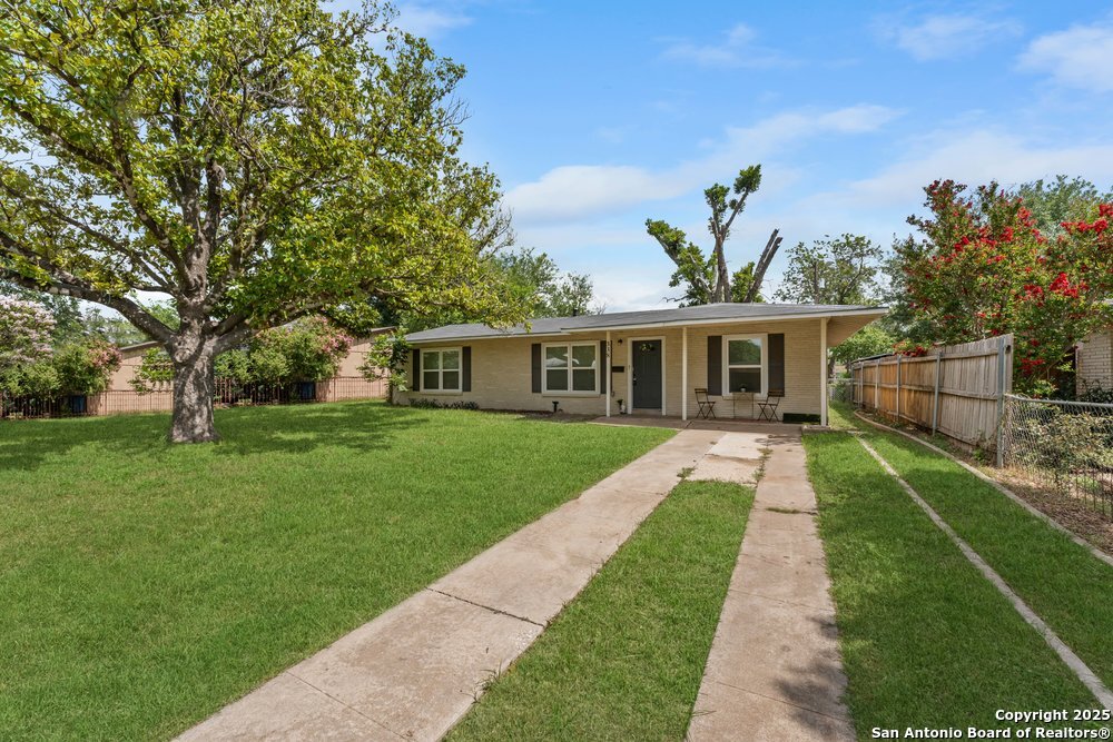 338 TOMROB DR