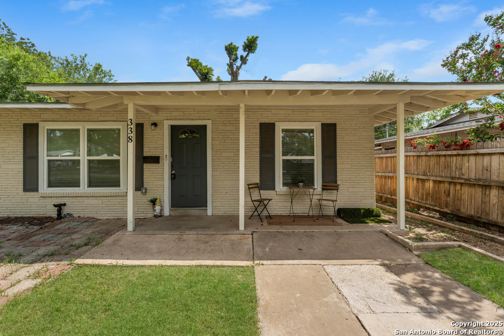 338 TOMROB DR