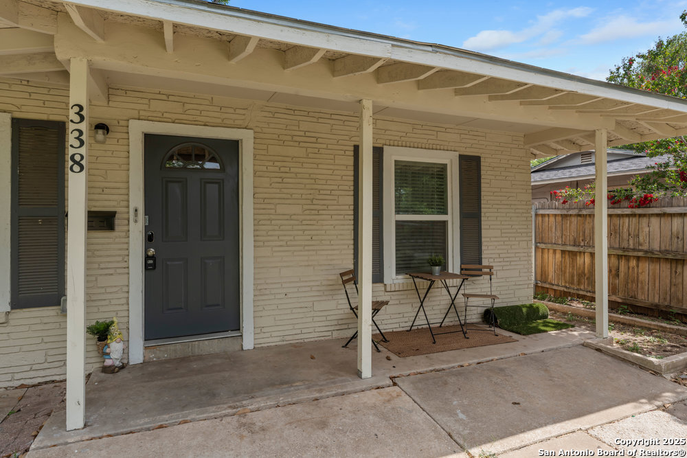 338 TOMROB DR