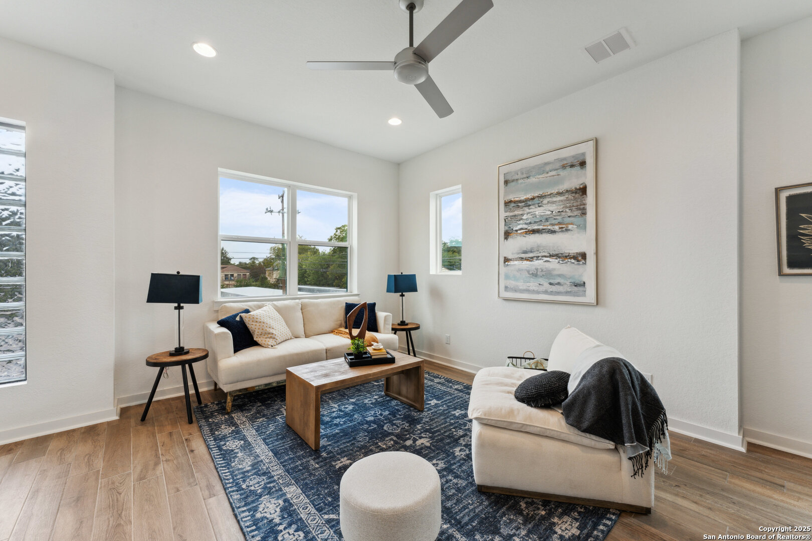 1735 W Gramercy UNIT
