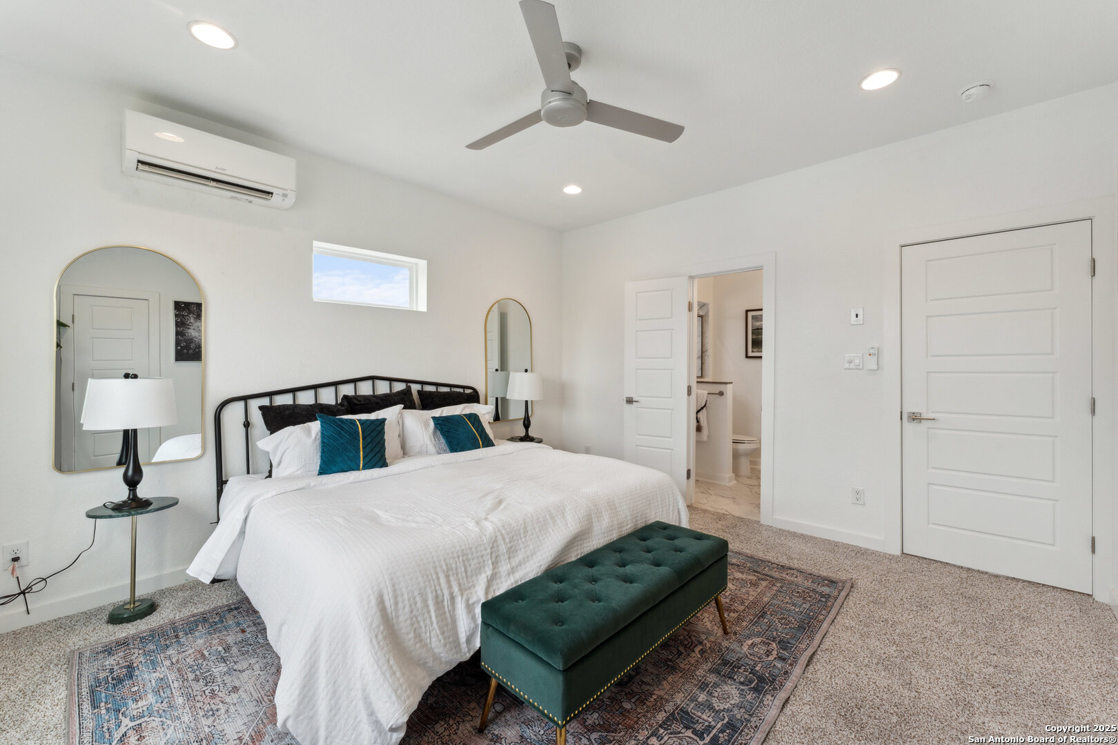 1735 W Gramercy UNIT