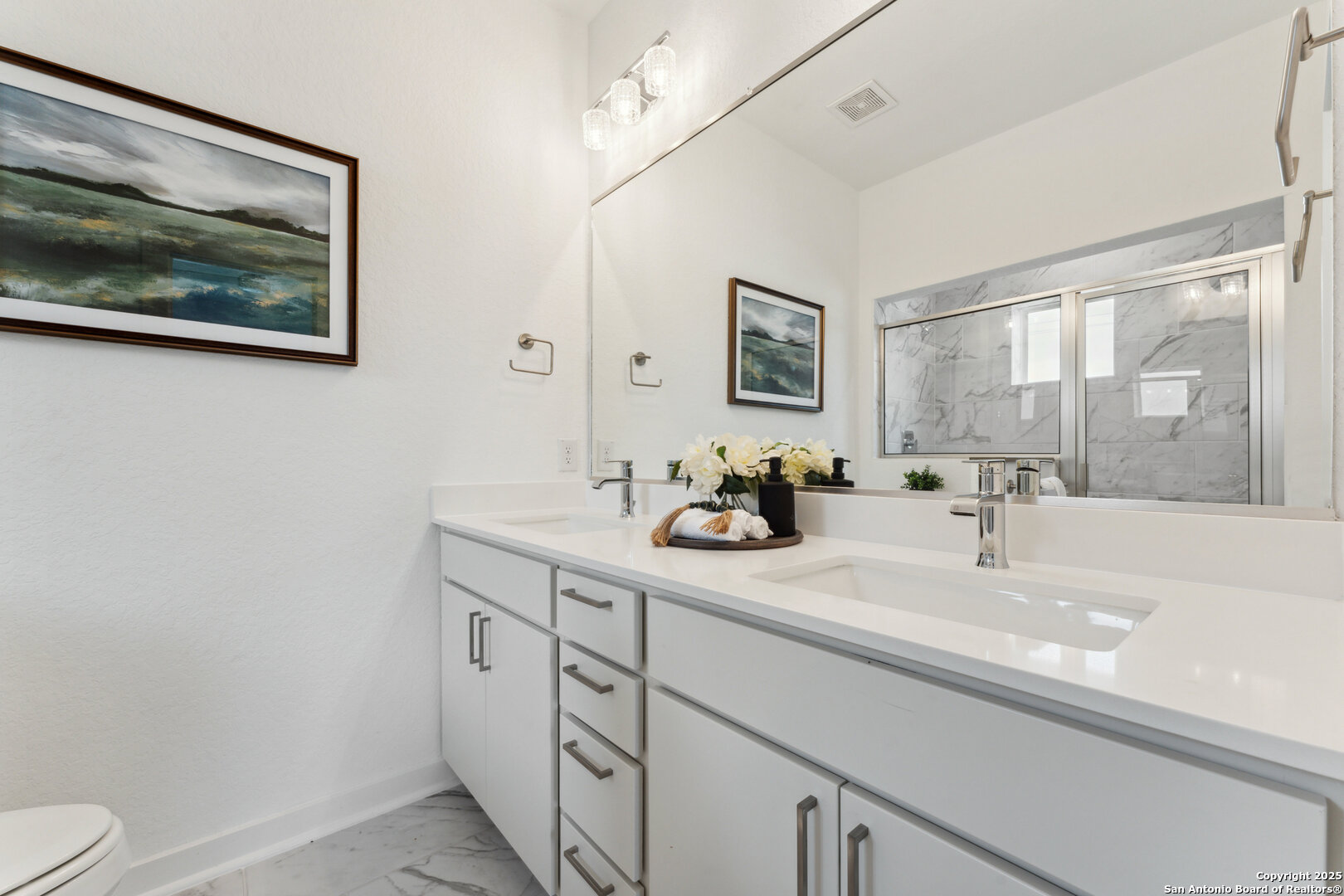 1735 W Gramercy UNIT