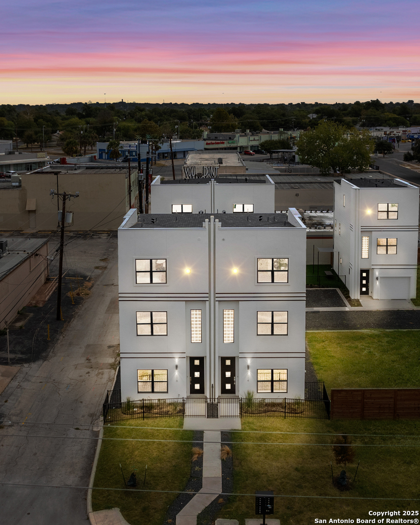 1735 W Gramercy UNIT