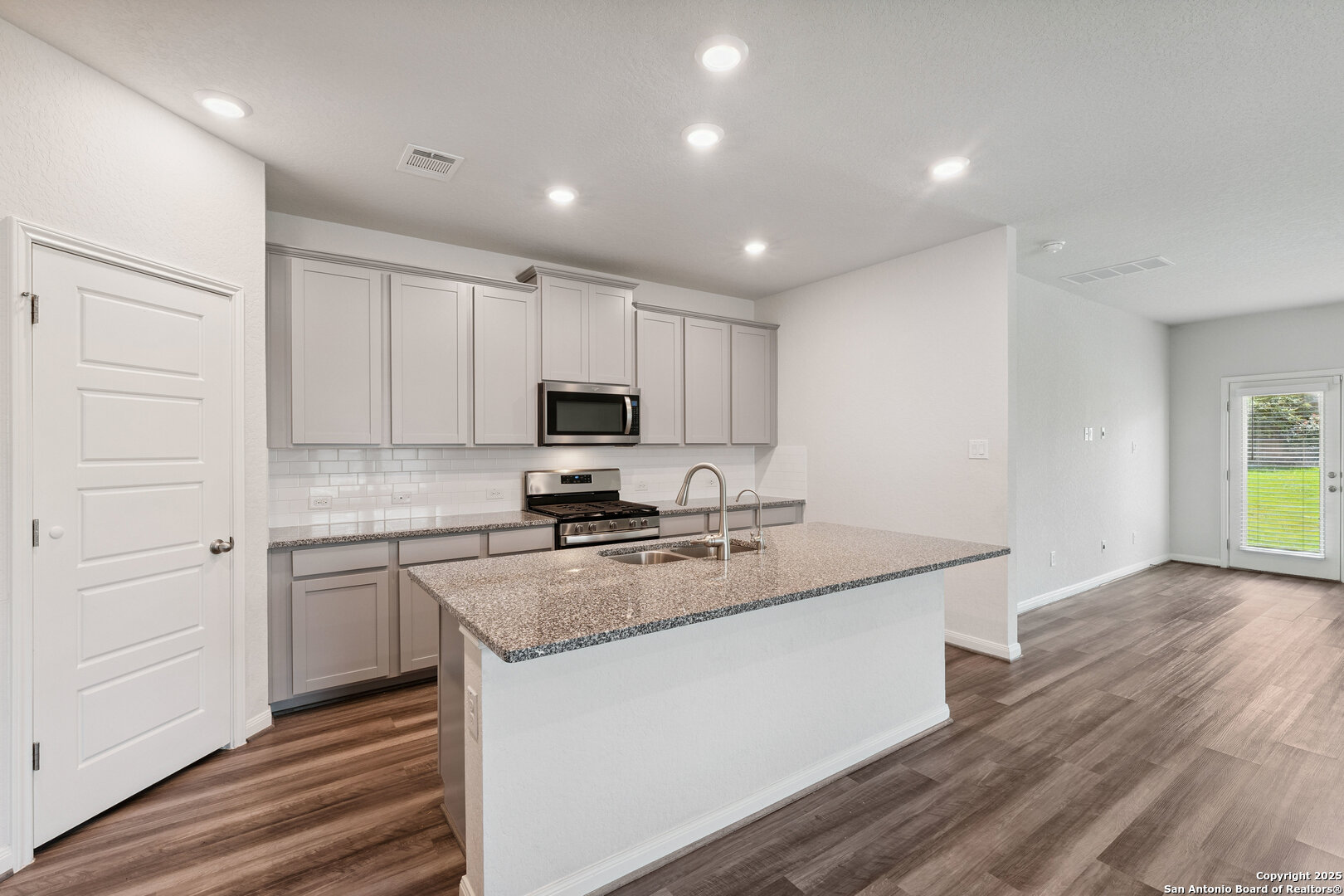 2509 Pennilynn