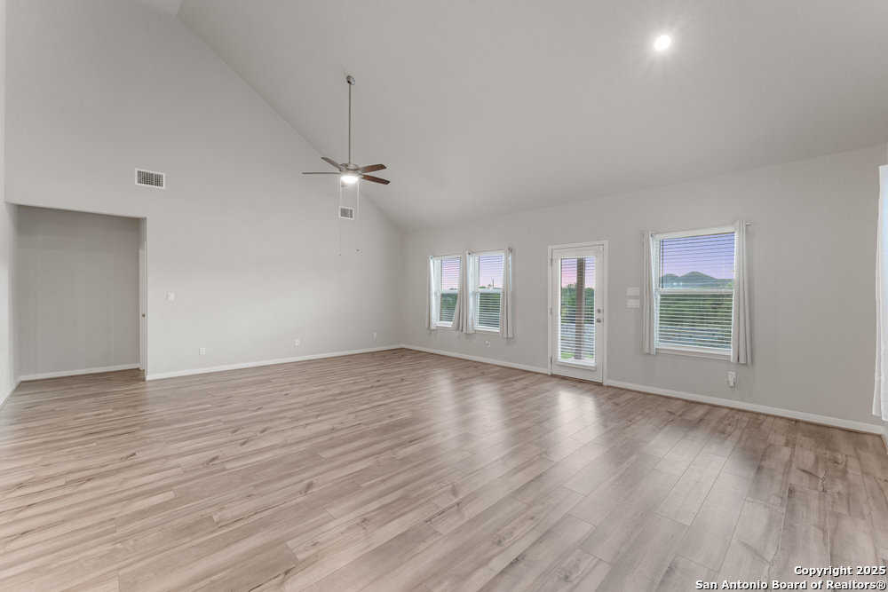 1543 Argon Way