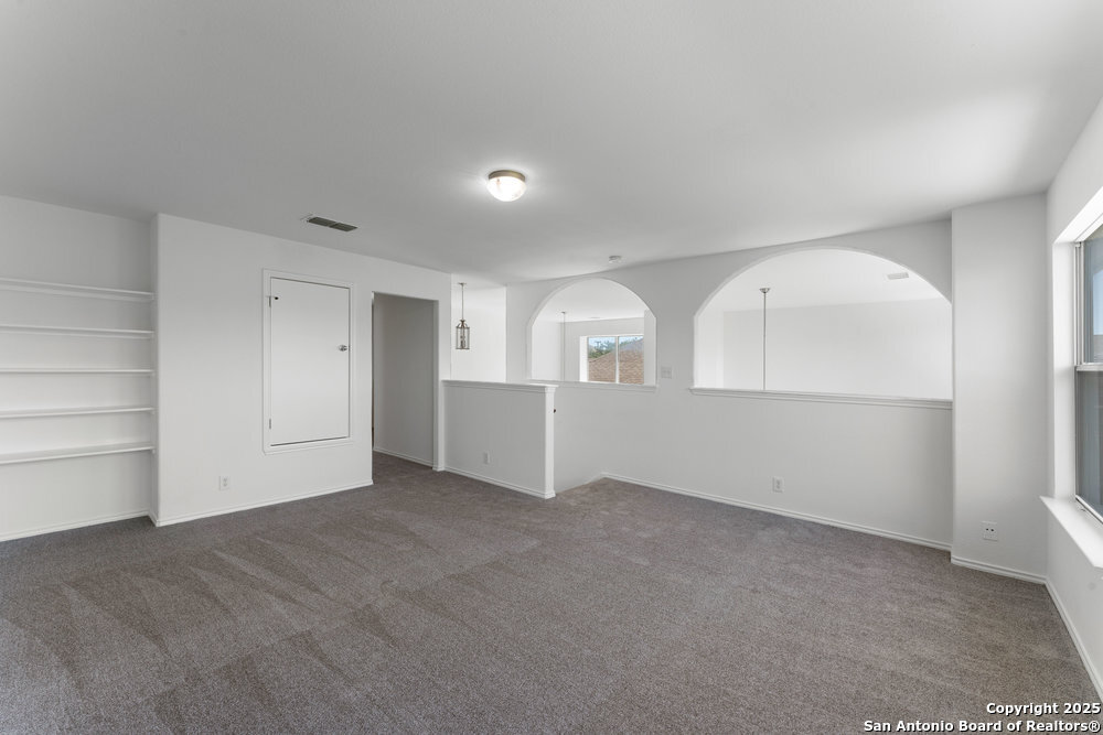 8206 Wayside