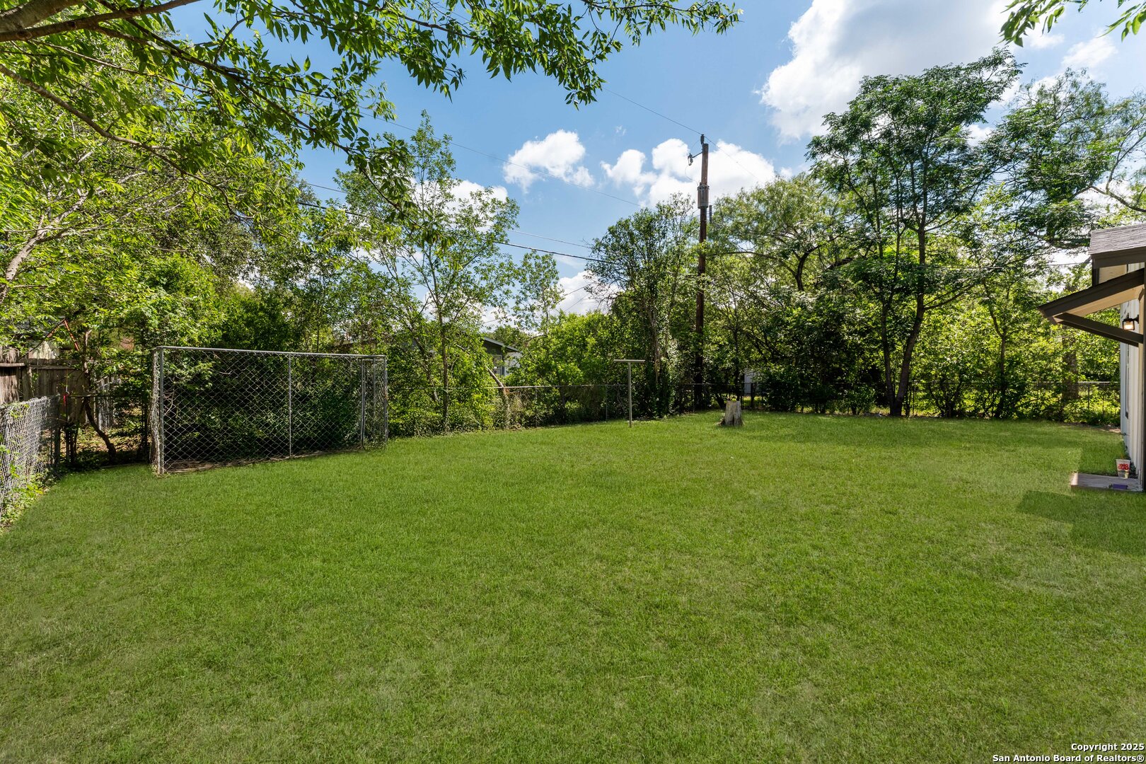 4119 Tamarak Dr