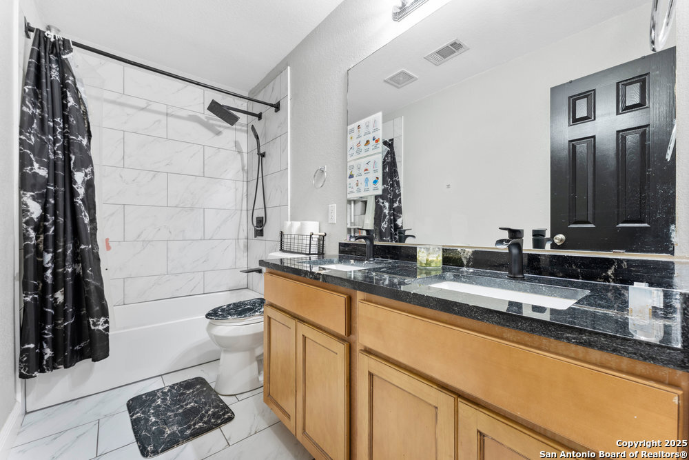 2206 Dewey Pt