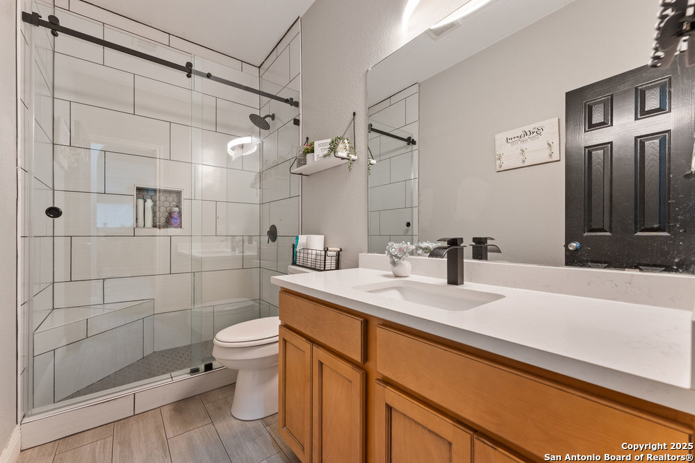 2206 Dewey Pt