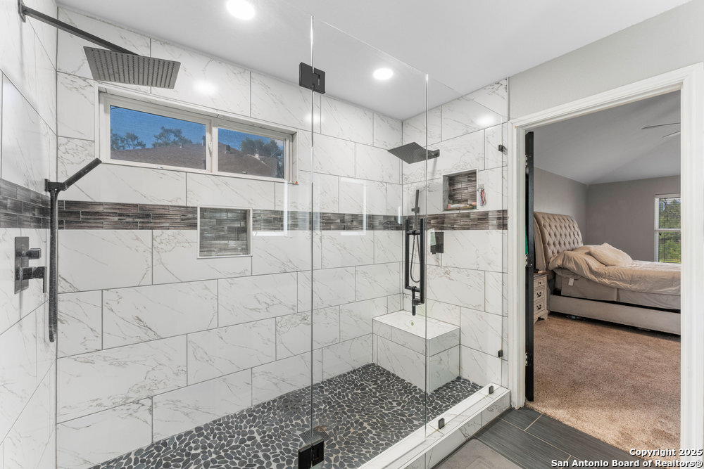 2206 Dewey Pt