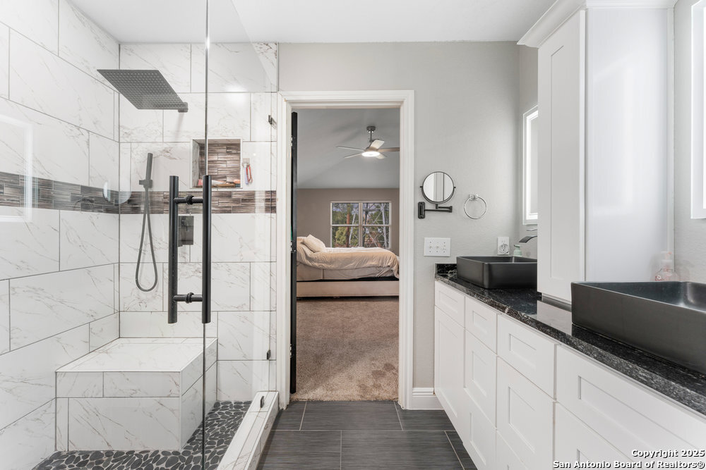 2206 Dewey Pt