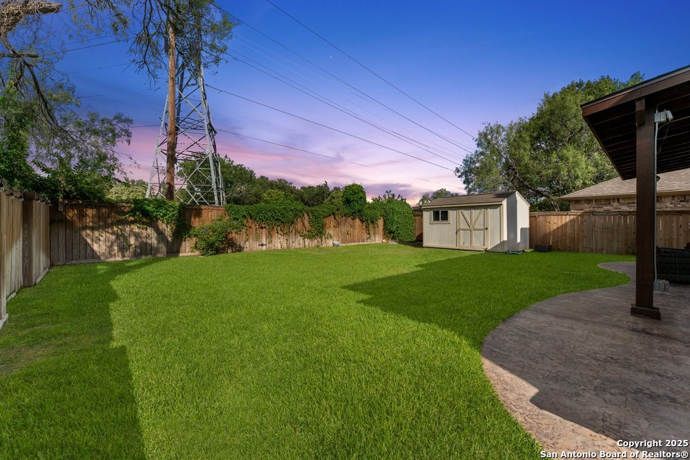 2206 Dewey Pt