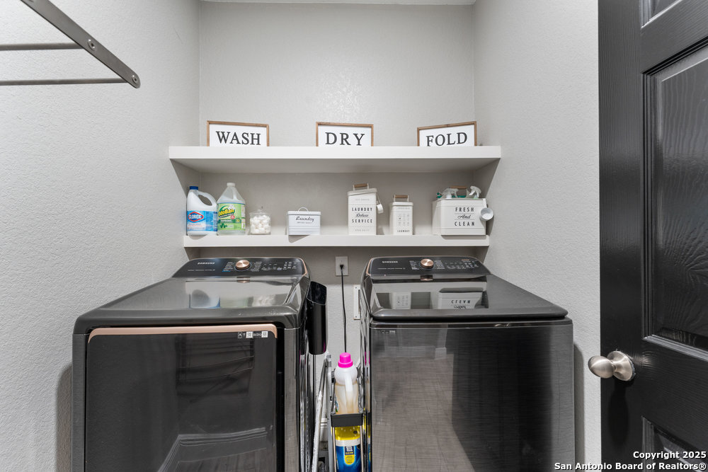 2206 Dewey Pt