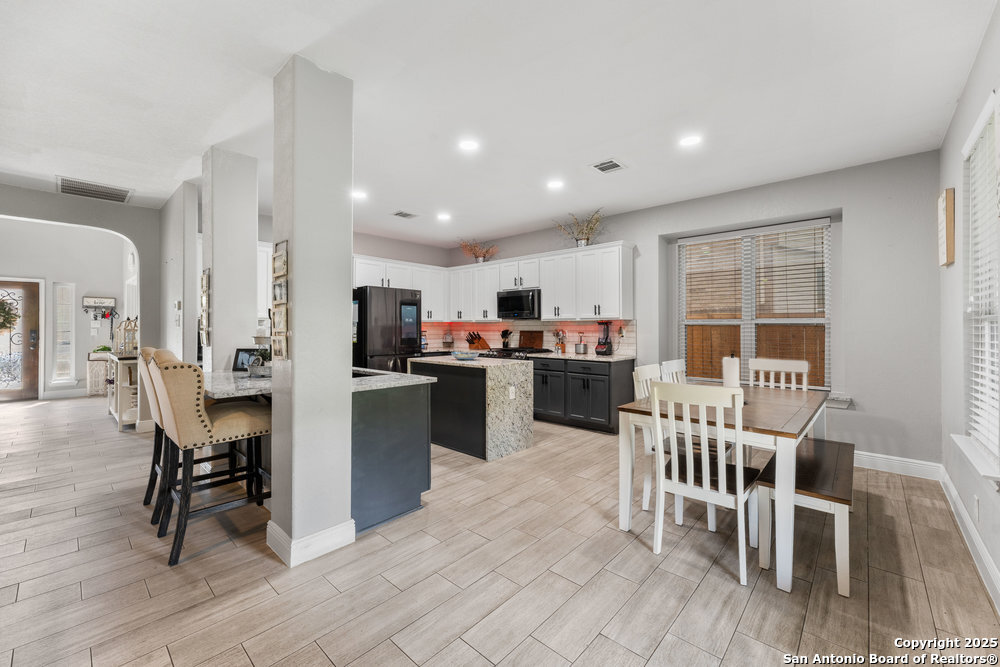 2206 Dewey Pt