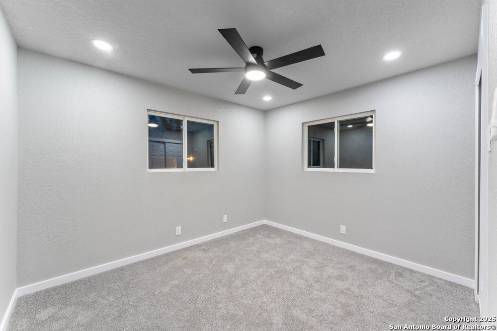 438 SCOTTY DR