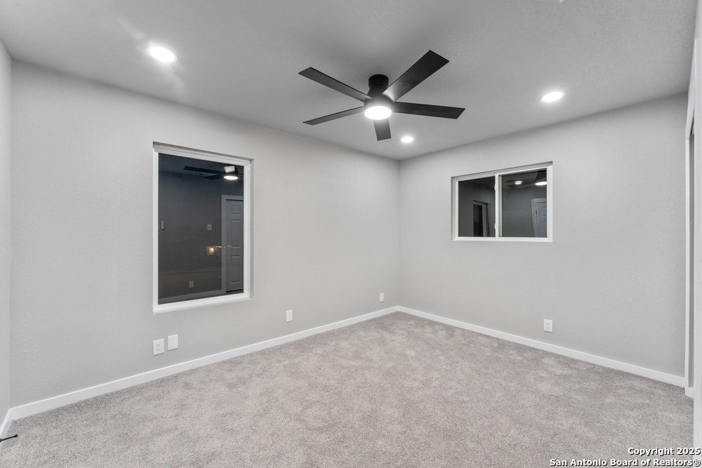 438 SCOTTY DR