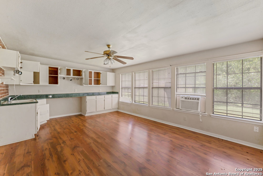 309 Twin Oak