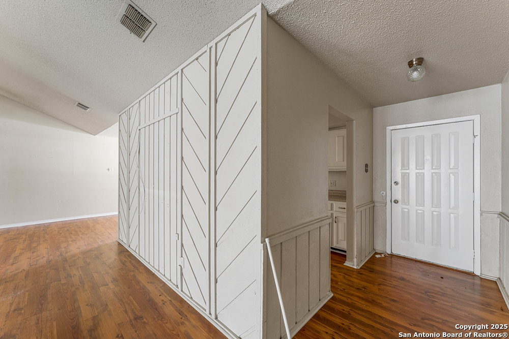 309 Twin Oak