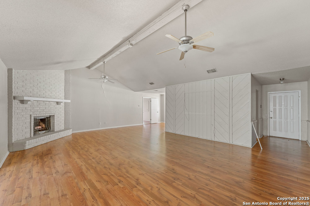 309 Twin Oak
