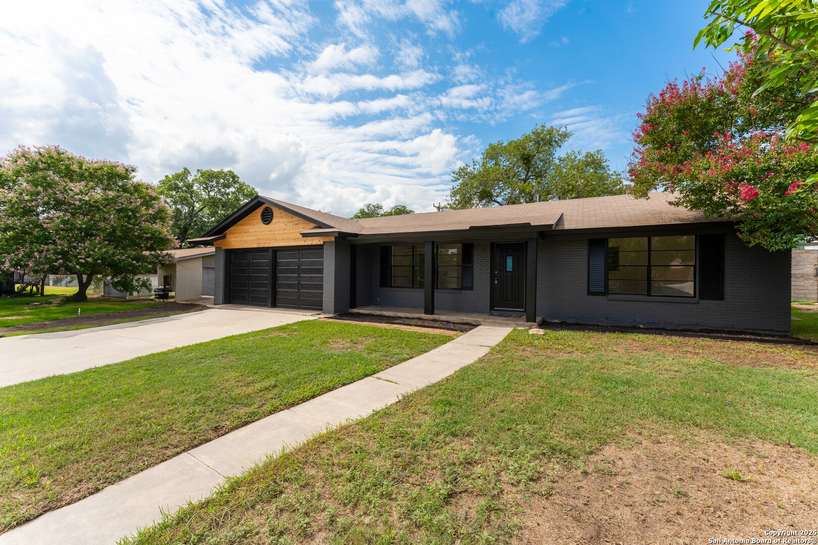 4407 Bikini Dr