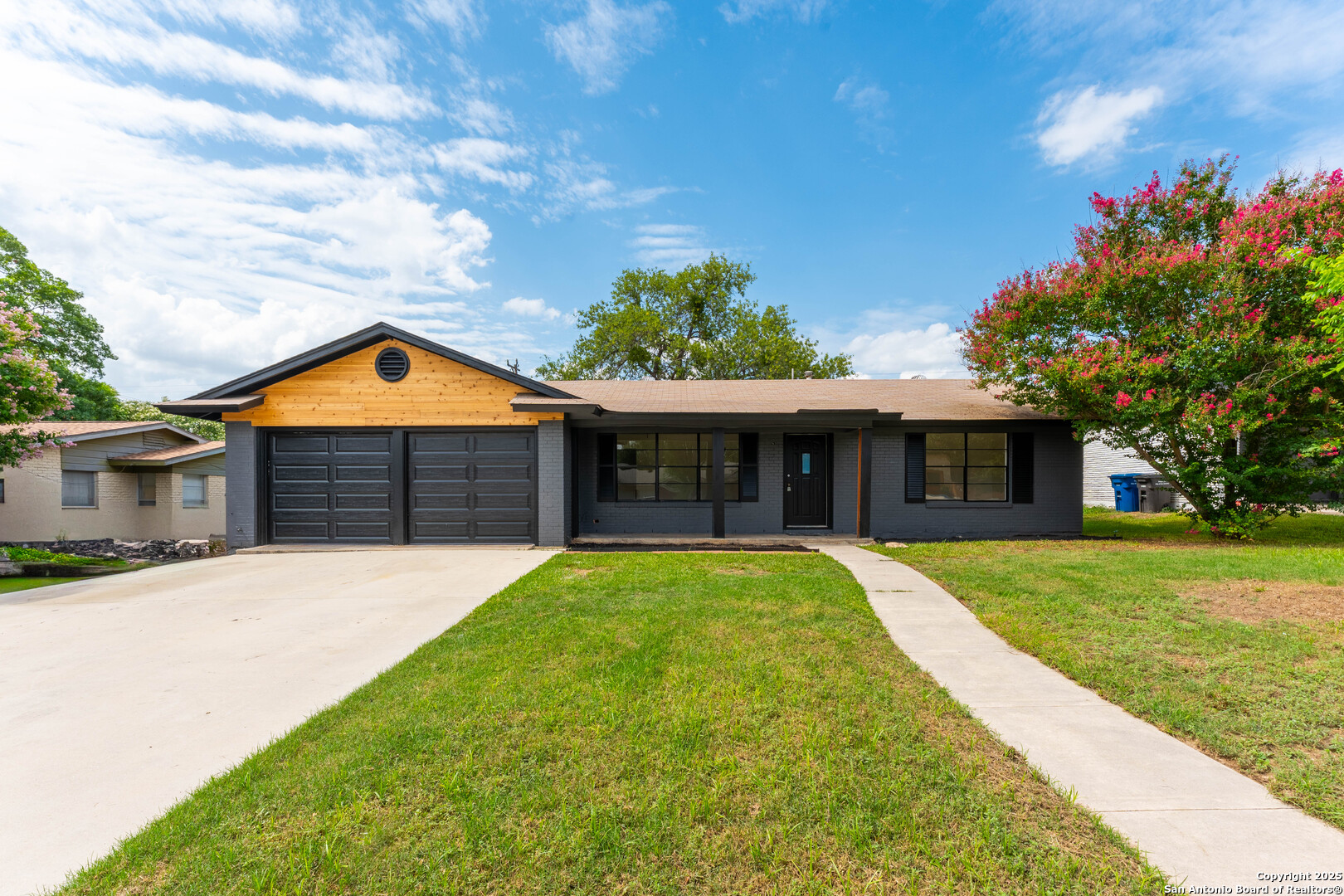 4407 Bikini Dr