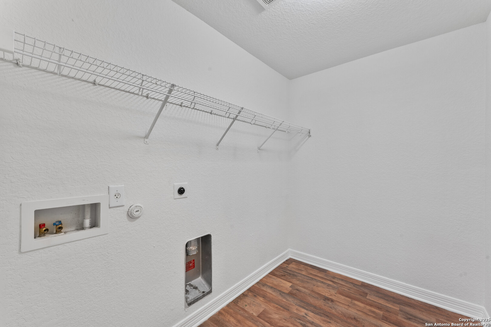 1115 CASPIAN PT