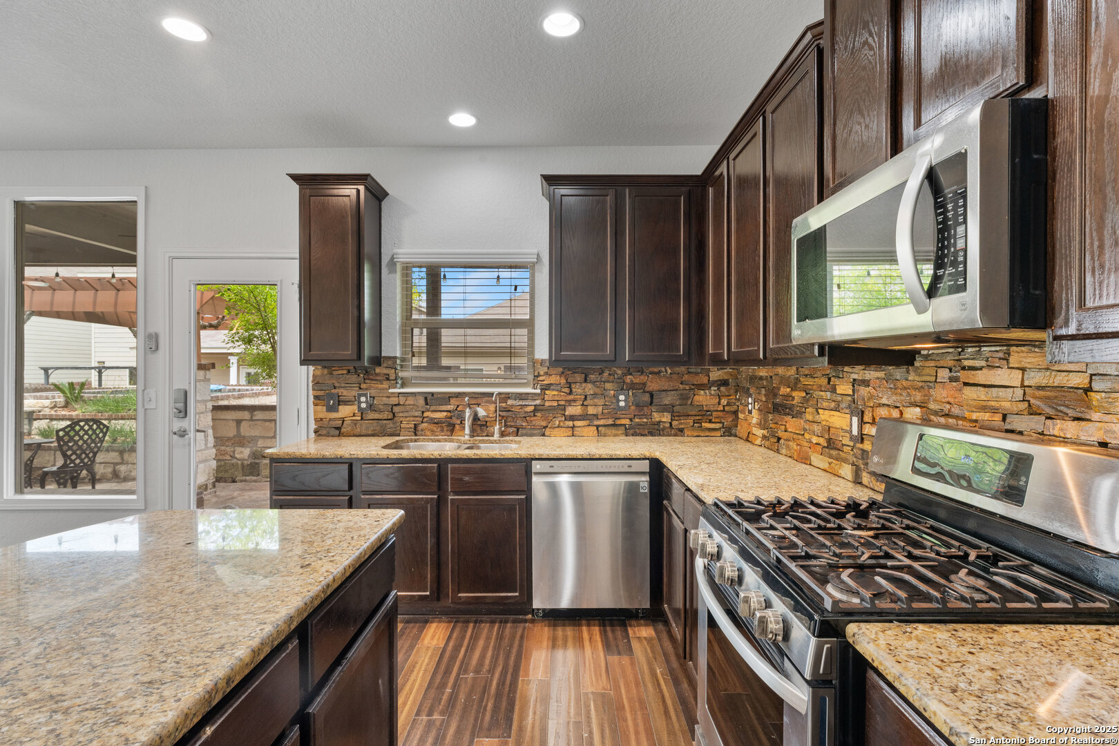 1115 CASPIAN PT