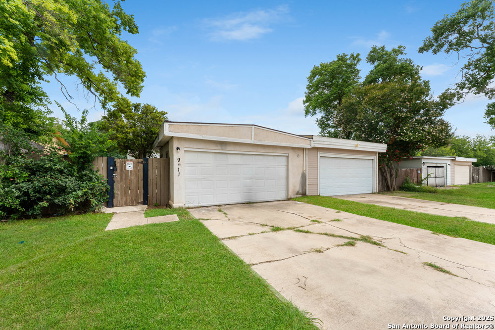9611 Simplicity Dr