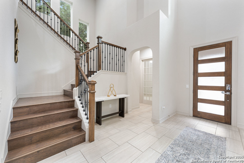 14307 Hill Prince