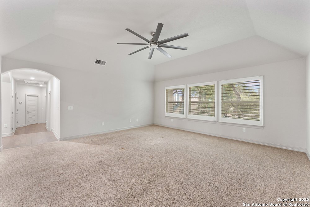 14307 Hill Prince