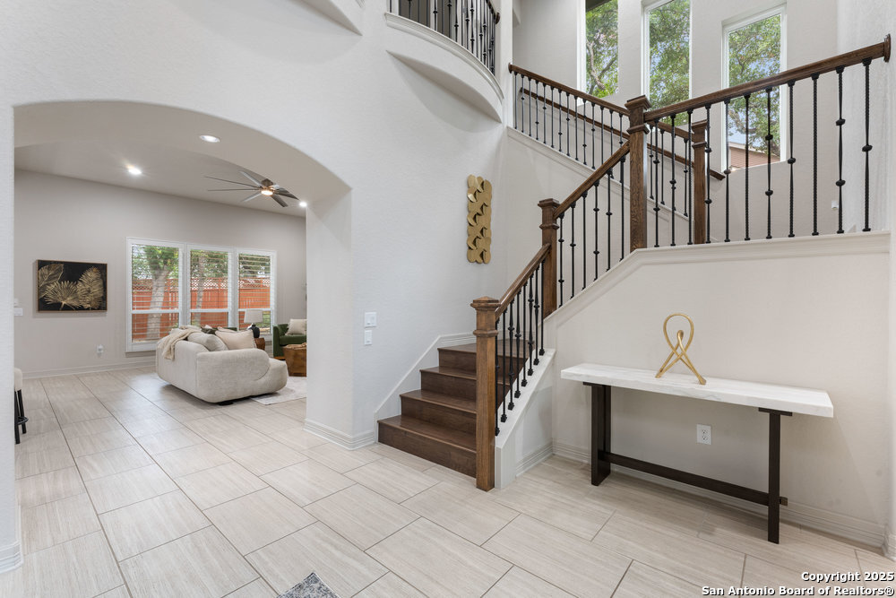 14307 Hill Prince