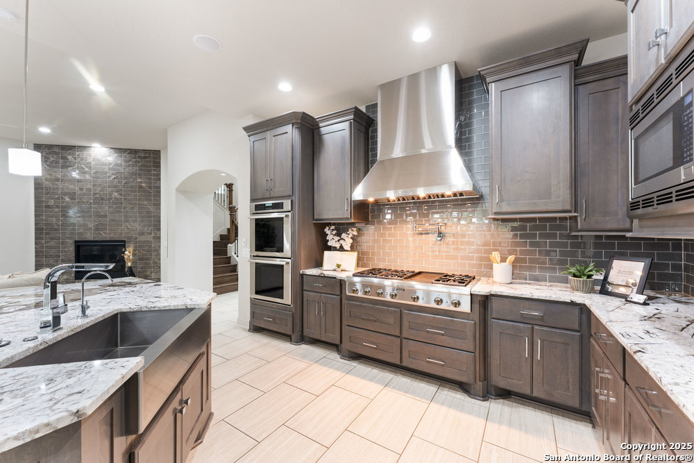 14307 Hill Prince