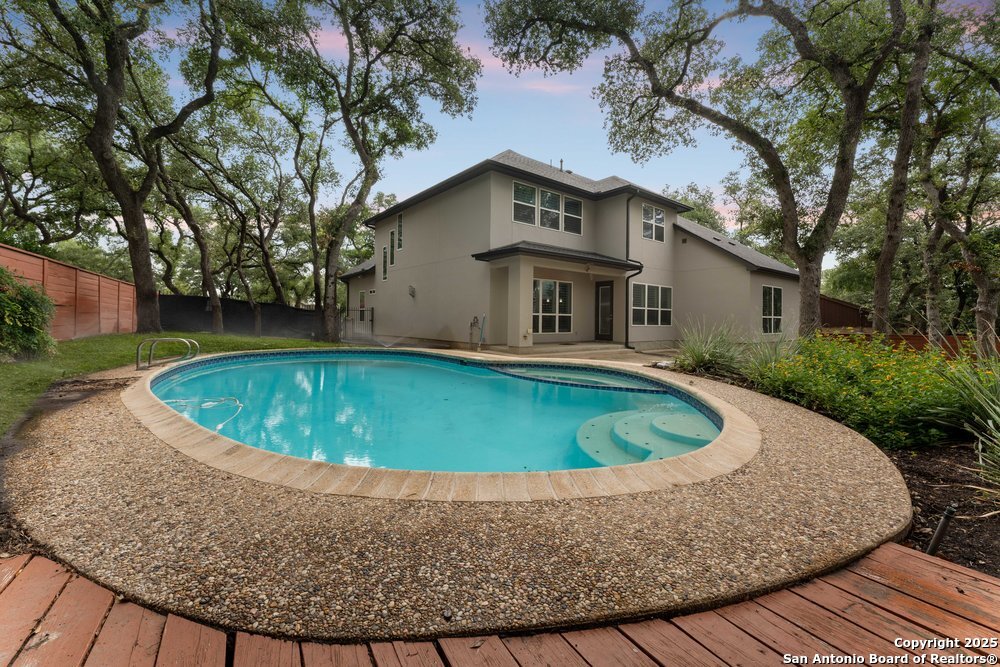 14307 Hill Prince