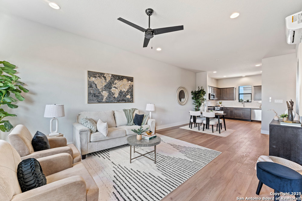 7946 Kennedy Hill