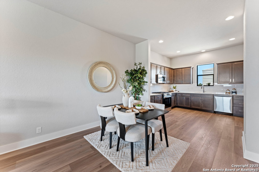 7946 Kennedy Hill