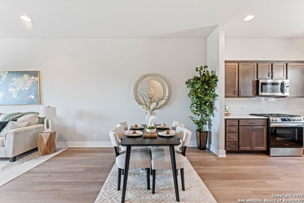 7946 Kennedy Hill