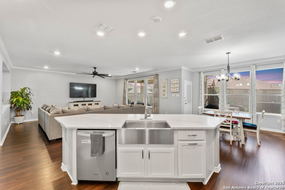 11306 Sawyer Valley