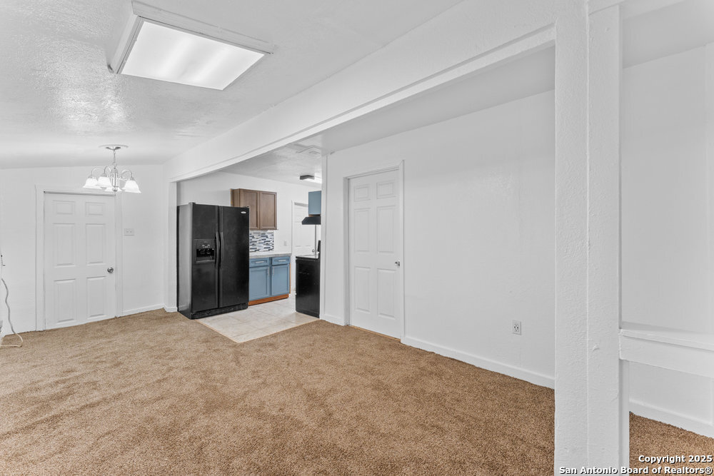 373 Avenue I