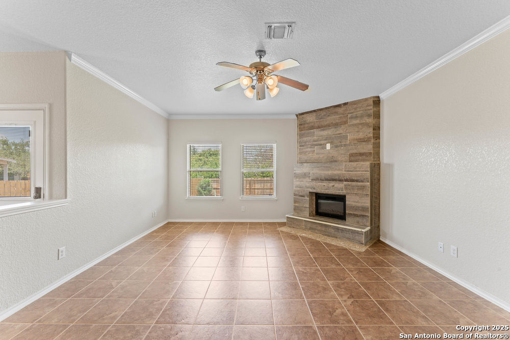 8407 Apache Bend