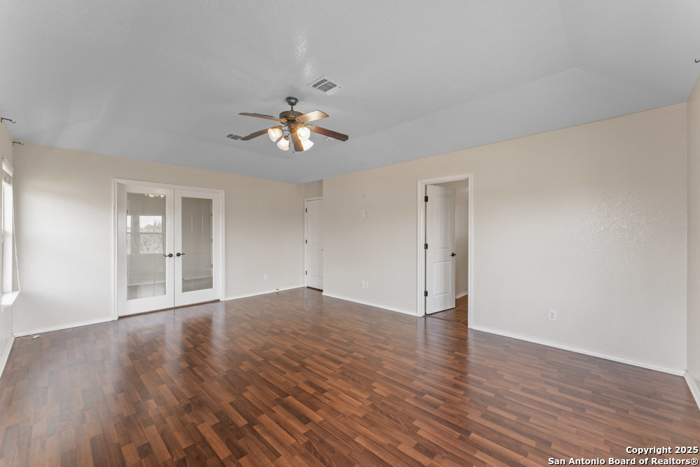 8407 Apache Bend