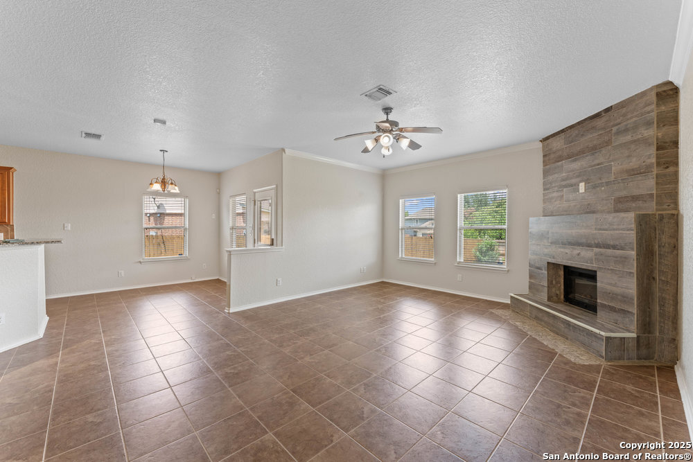 8407 Apache Bend