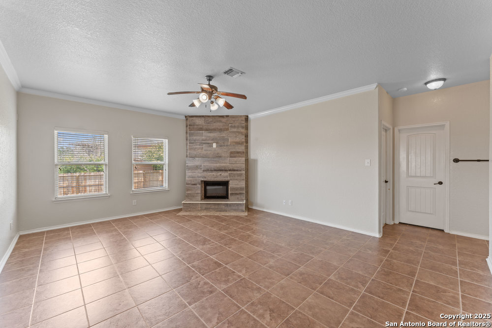 8407 Apache Bend