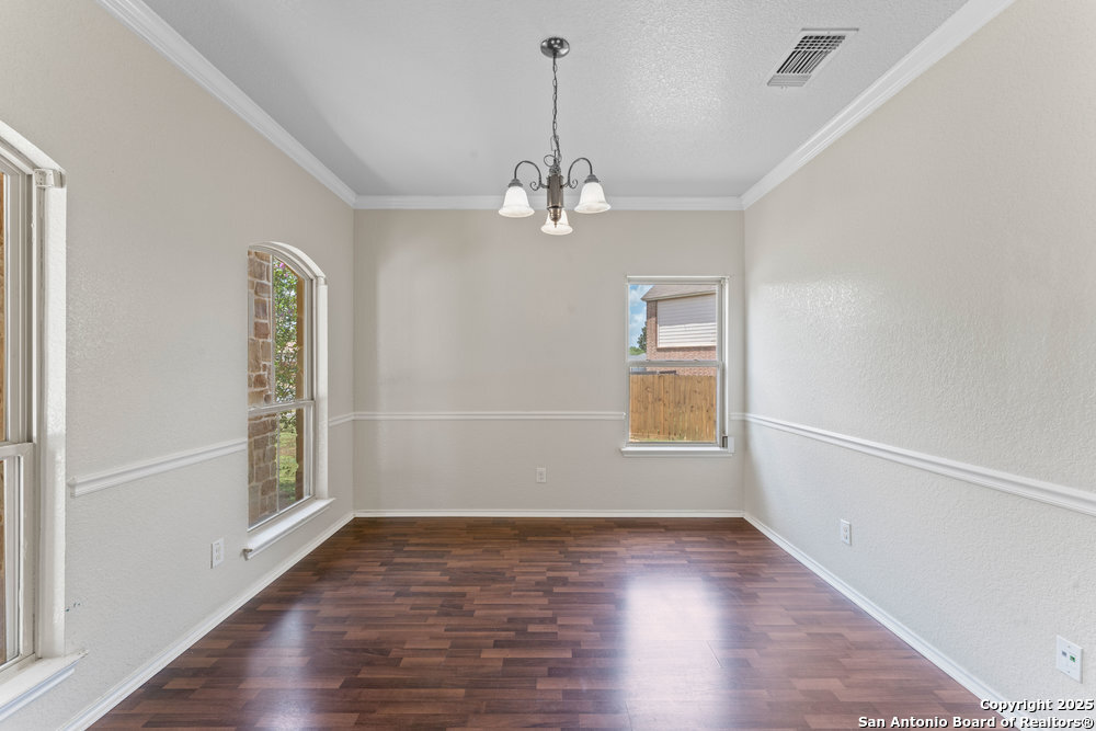 8407 Apache Bend