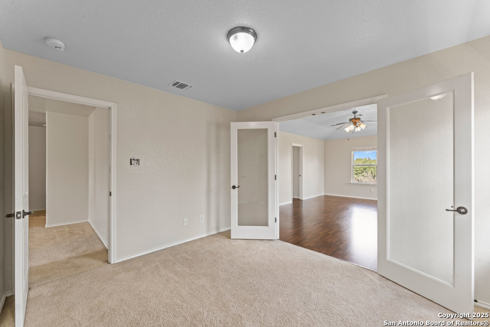 8407 Apache Bend