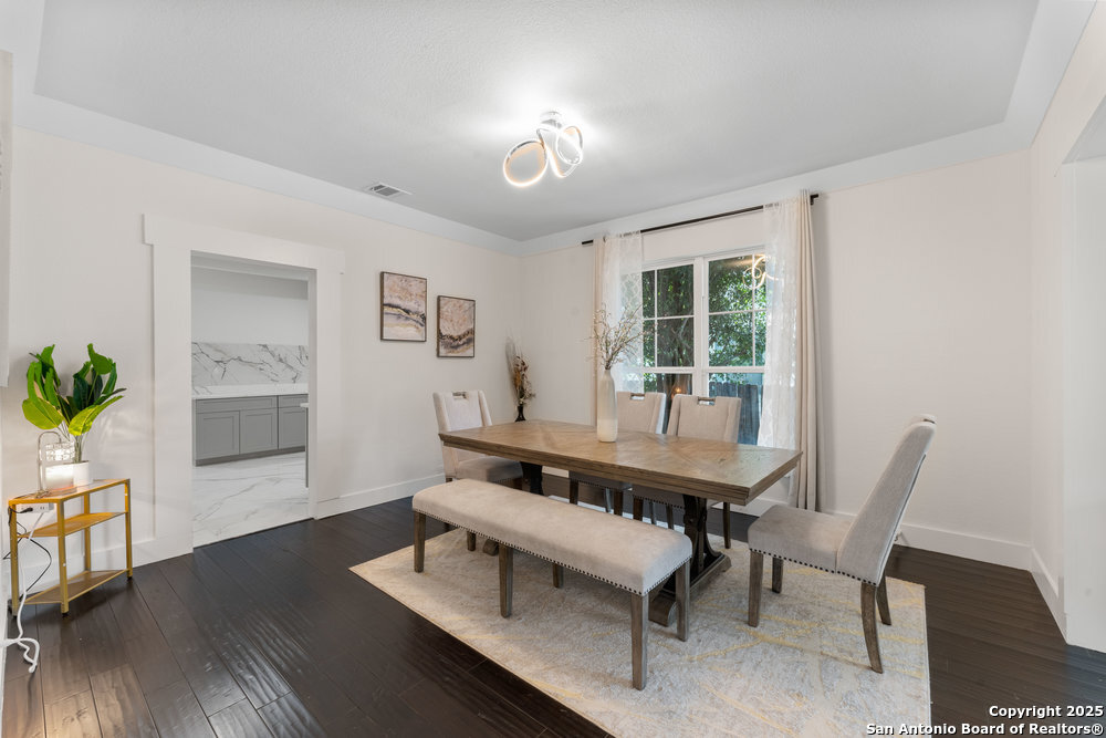 612 W Magnolia Ave