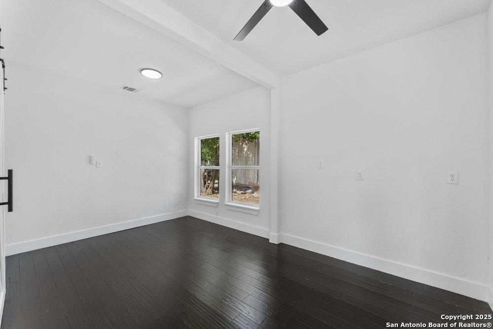 612 W Magnolia Ave