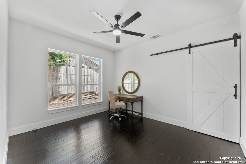 612 W Magnolia Ave