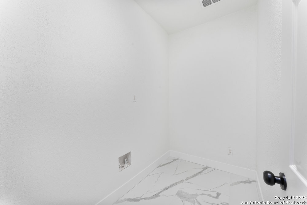 612 W Magnolia Ave